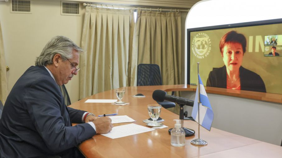 Alberto habló con Georgieva sobre el desembarco de Massa en el Gabinete